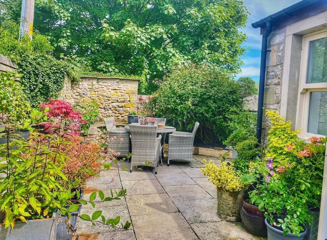 Sunnybeck Award Winning Dog Friendly Holiday home Settle