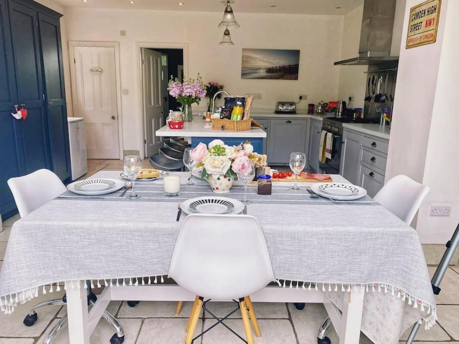 Sunnybeck Award Winning Dog Friendly Holiday home Settle